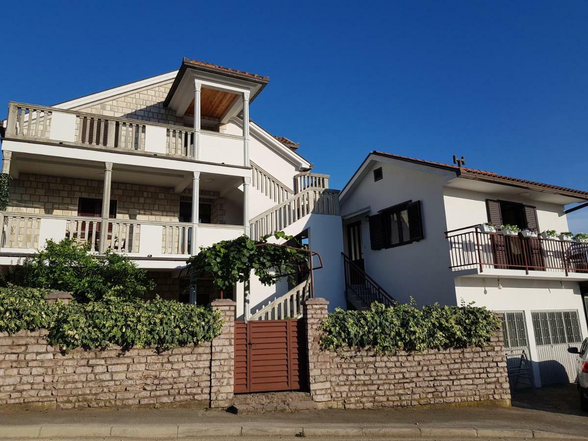 Apartments Milicic Herceg Novi Eksteriør billede